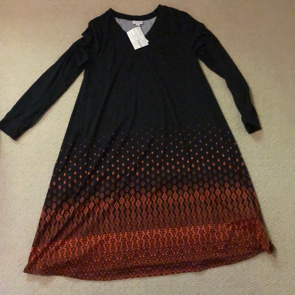 Lularoe long sleeve v-neck swing dress NWT